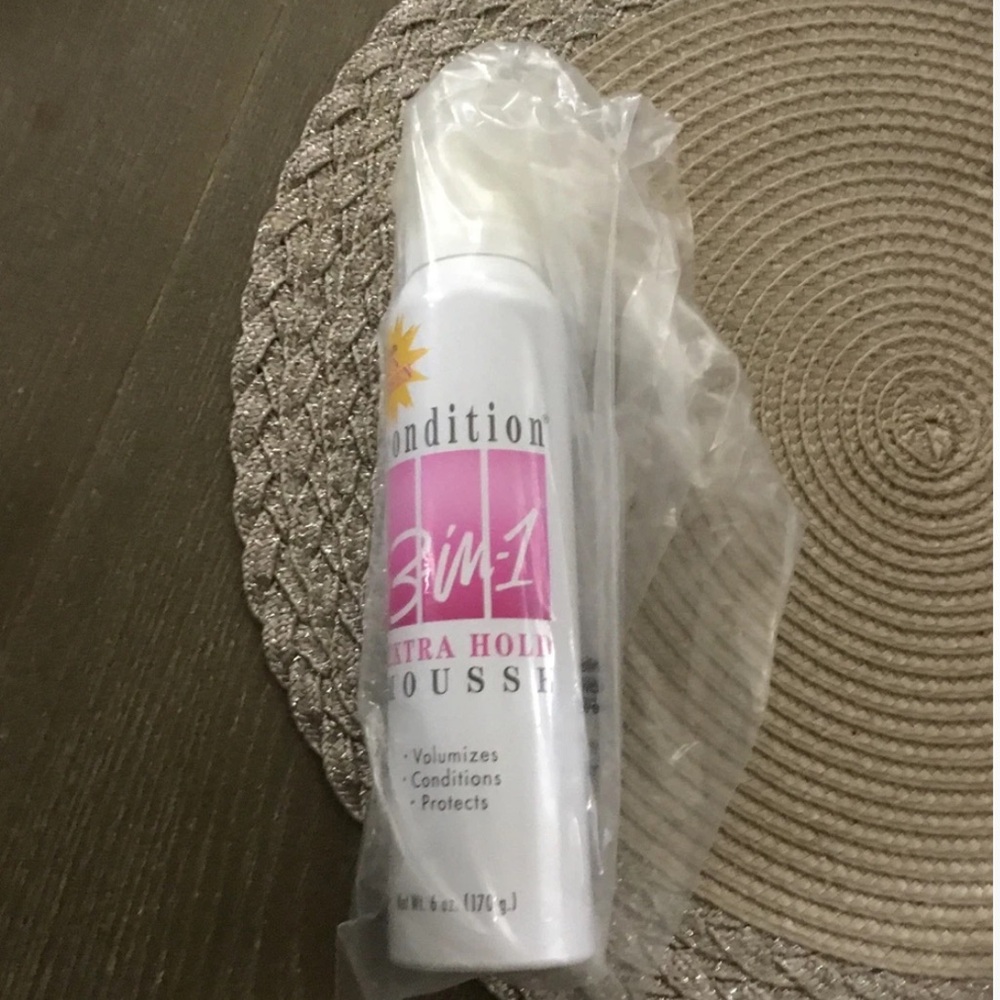 New Condition Clairol 3-in-1 EXTRA HOLD MOUSSE with Sunscreen 6oz discontinued